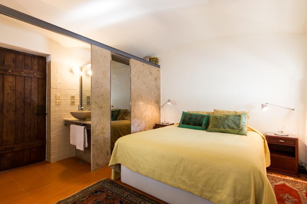 Guest house Torre De Maneys 3*